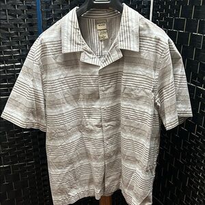 Casual Men's Striped Short Sleeve Shirt